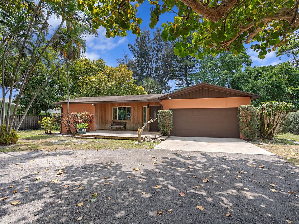 1st image of 4284 Forest Lane
