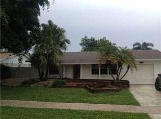 9618 Saddlebrook Dr, Boca Raton, FL 33496