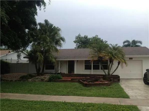 9618 Saddlebrook Dr, Boca Raton, FL 33496