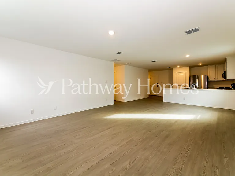 1535 Lanner Meadows Ln — Photo 4