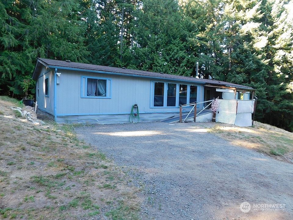 1st image of 1977 Ptarmigan Lane NW