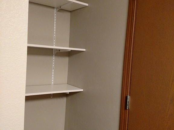 Guest Bath Extra Shelving