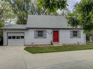 1266 Lanyon Ln, Longmont, CO 80503