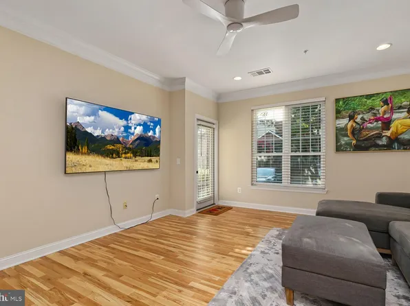 1570 Spring Gate Dr Unit 7107, Mc Lean, VA 22102