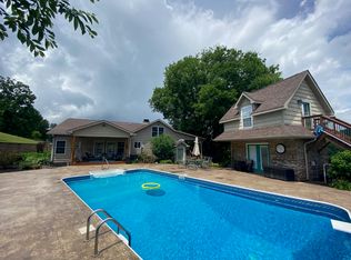 4050 Payne Hollow Rd, Walland, TN 37886