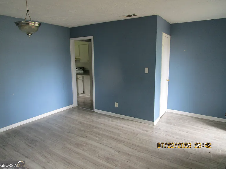 5962 Bloomfield Rd — Photo 3