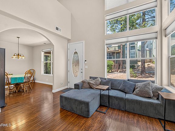 5th image of 1322 E Hatcher Drive