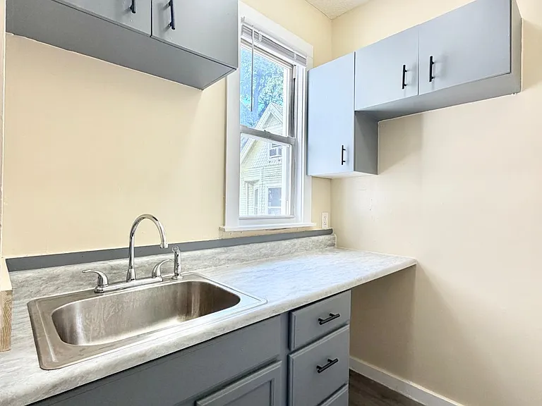 59 Derby Ave #2LS — Photo 2