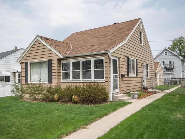 3230 S Dayfield Ave, Milwaukee, WI 53207