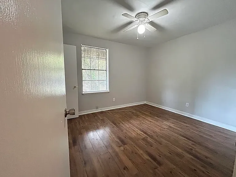 3234 Nekoma Ln — Photo 15