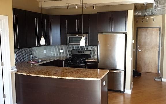 2nd image of 1791 W Howard St Unit 501