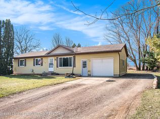 9520 Shilton Rd, Portland, MI 48875