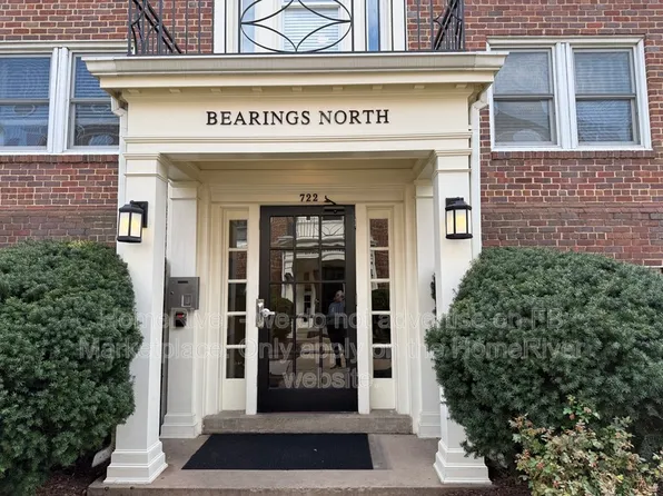 722 S Washington St APT 104, Alexandria, VA 22314