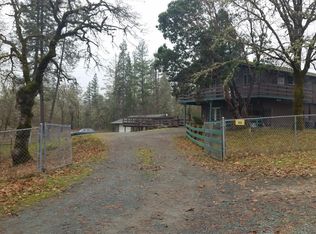 511 Catalpa Dr, Grants Pass, OR 97526