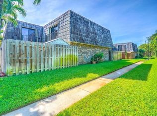 1694 Forest Lakes Cir APT A, West Palm Beach, FL 33406
