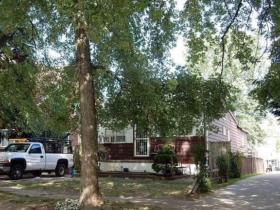 4th image of 18325 Hanna St