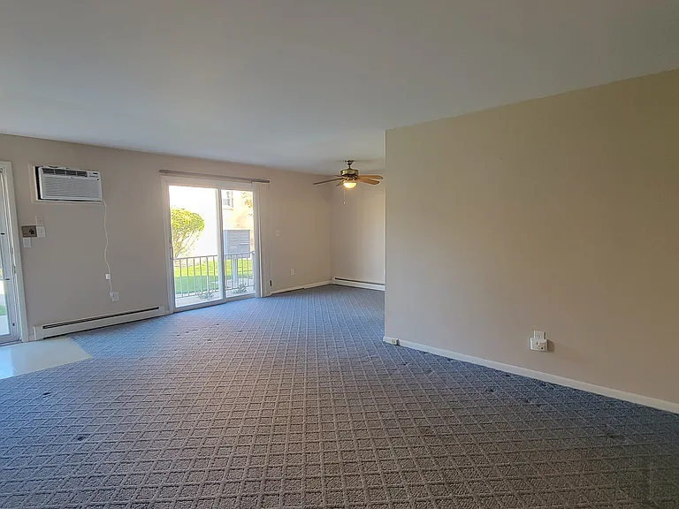 15 Cottage St #19-3A — Photo 4