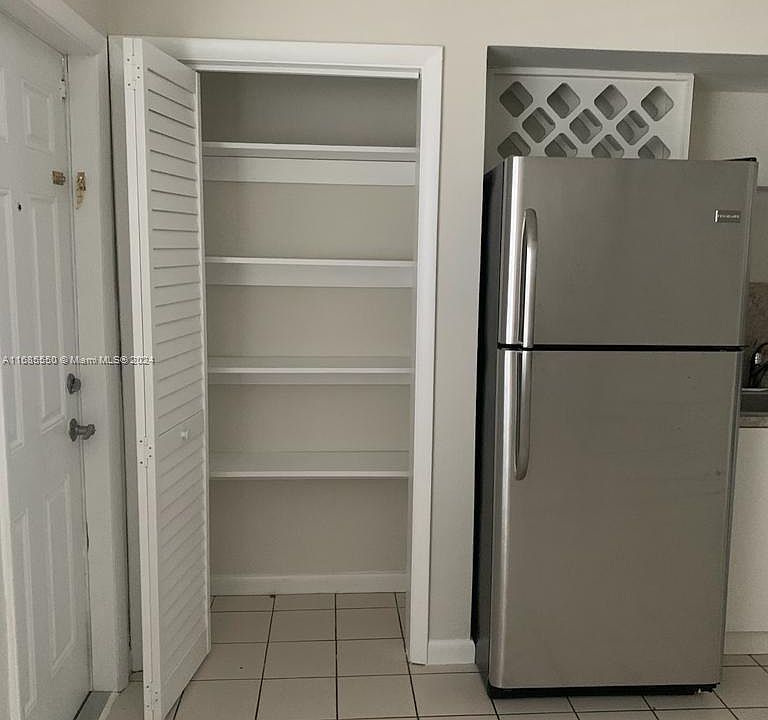 1st image of 3203 Mary St #1