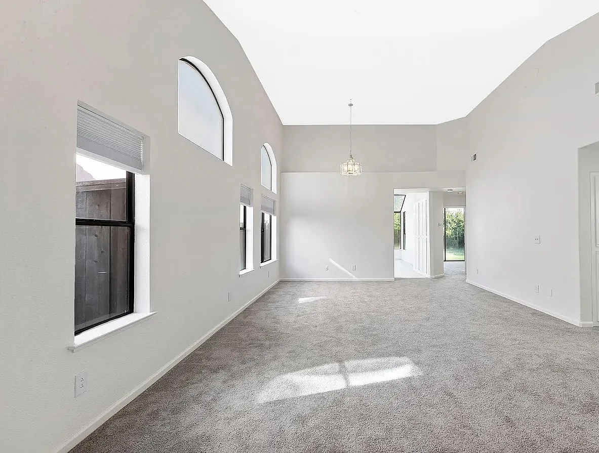 5107 Felicia Way photo 1