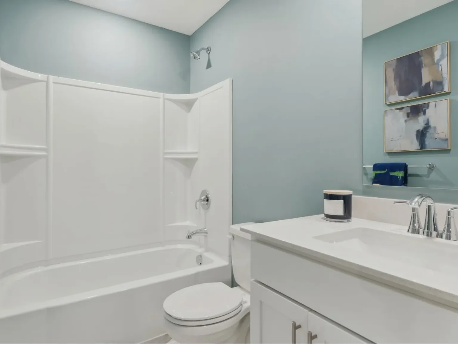 3 bed, 2.5 bath, 1782 sqft, $2,350 — Photo 1