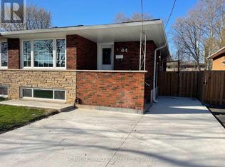 64 Gainsborough Rd #Basement, Hamilton, ON L8E 1E1