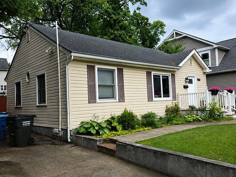 1832 Peabody Dr — Photo 3