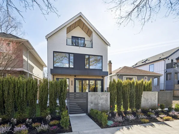 3036 W 13th Ave #2, Vancouver, BC V6K 2V2