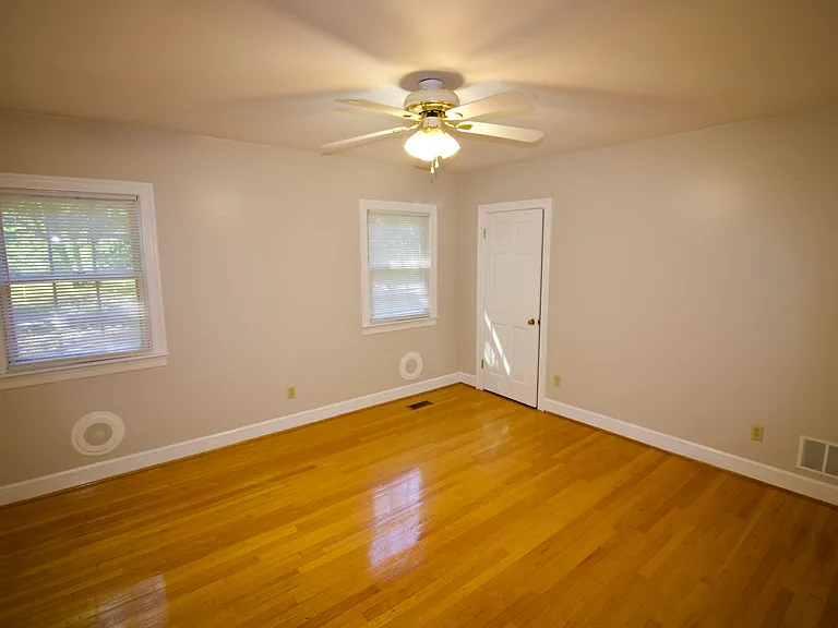 1502 Electric Rd SW — Photo 22