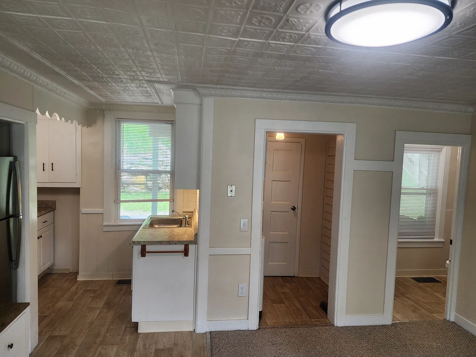 342 East Street — Photo 1