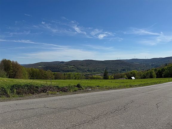2nd image of 446 Piper Hill Rd