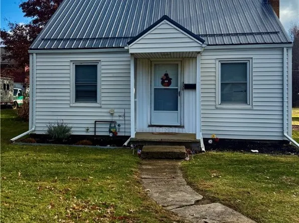 250 Wabash Ave N, Brewster, OH 44613