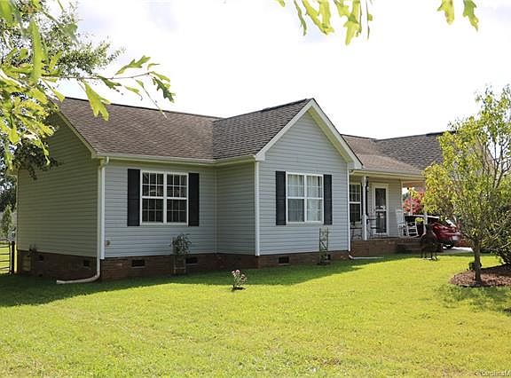 2nd image of 105 Lakeview Dr