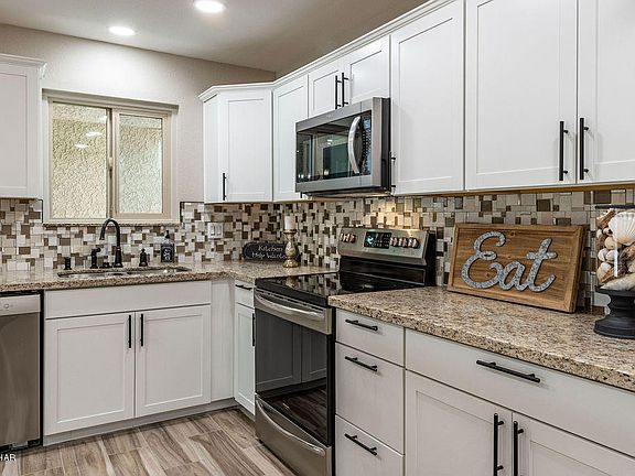2nd image of 3064 Mirage Dr