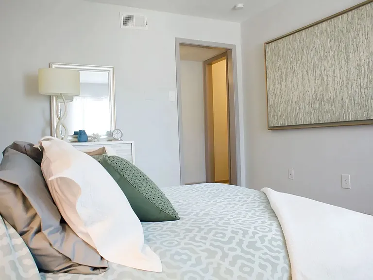 Bedroom Interior | Trailpoint Apartments at The Woodlands