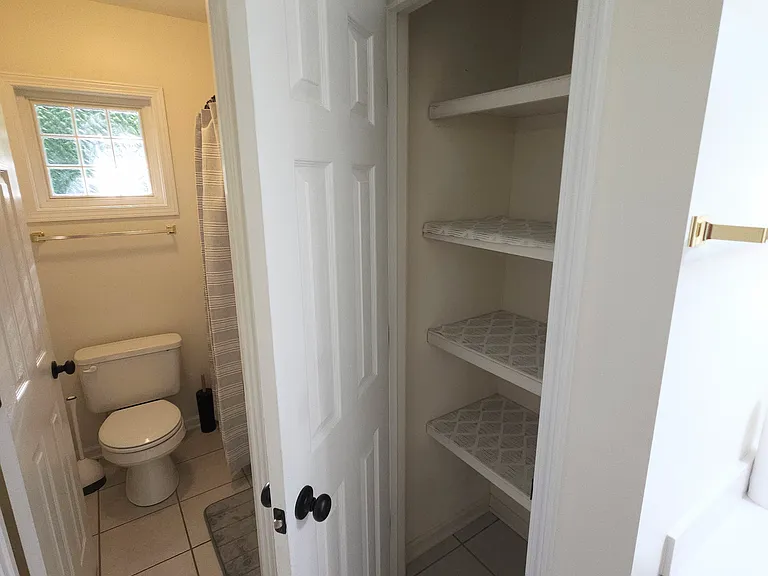 185 Lakewood Dr — Photo 53