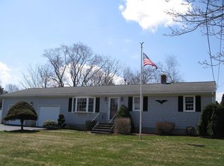 6 Alves St, Bristol, RI 02809