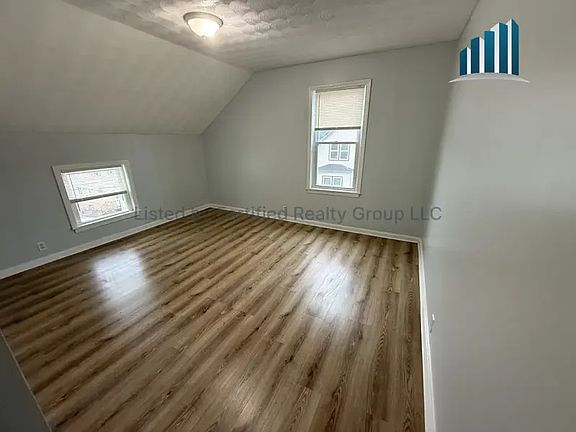 5th image of 34 Hood St Unit 3
