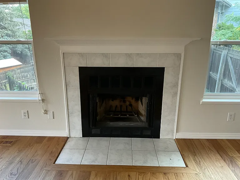 18927 E Mercer Dr — Photo 3