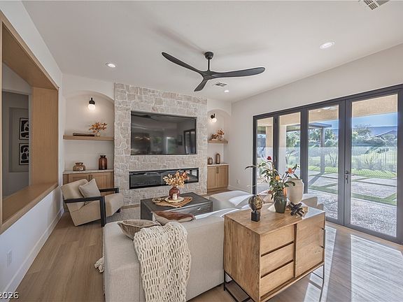 3rd image of 10248 Andante Ct