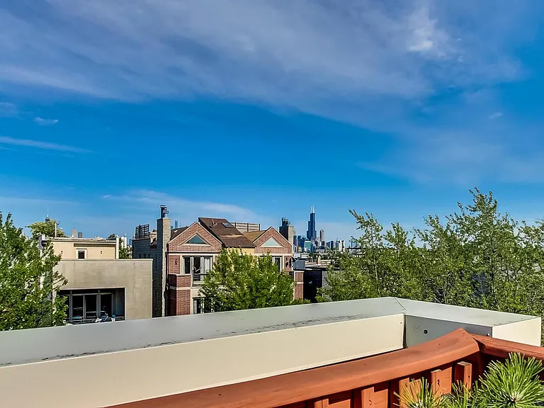 1022 N Wood St #3 — Photo 27