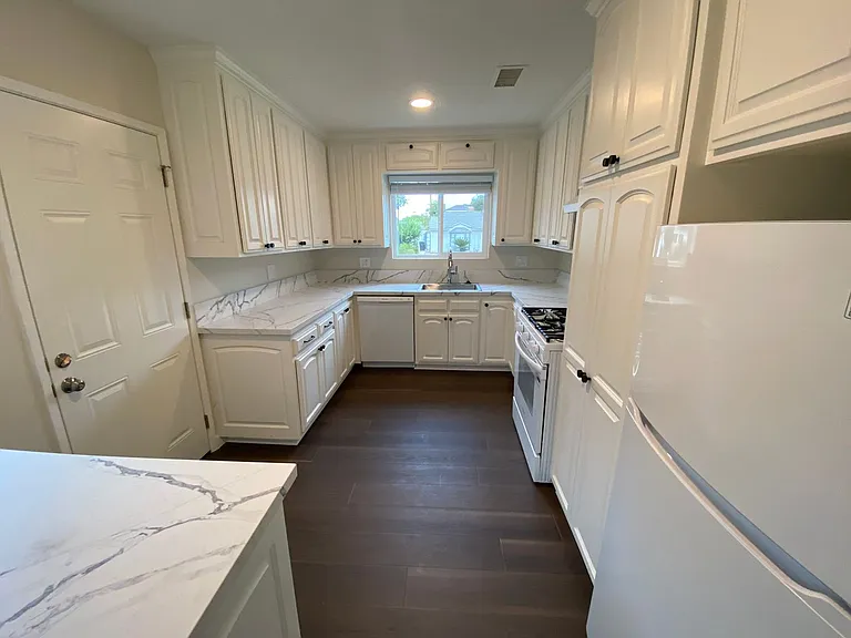 1318 Teri Ave — Photo 9