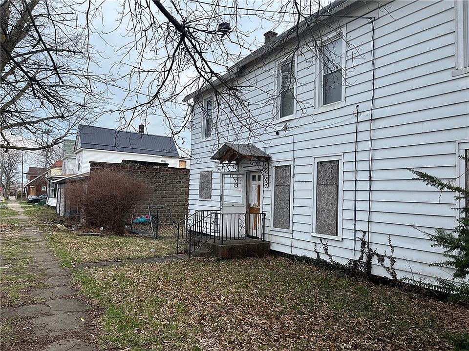2nd image of 1102 E 25th St