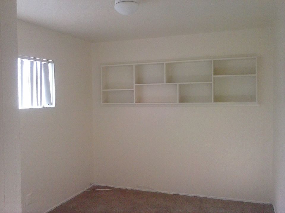 1st image of 1105 Silver Lake Dr