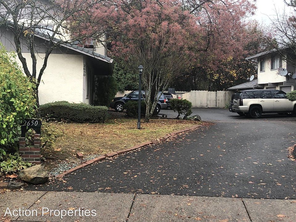 1st image of 2650 Woodridge Ct APT 24