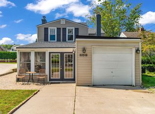 22512 Beach St, Saint Clair Shores, MI