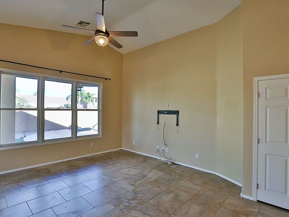5th image of 11509 N 150th Ln