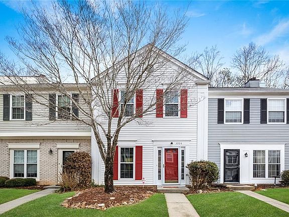 2nd image of 3994 Wolcott Cir