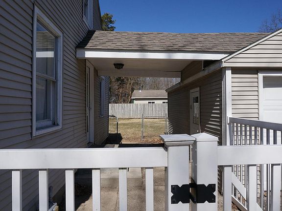 4th image of 14155 Green St