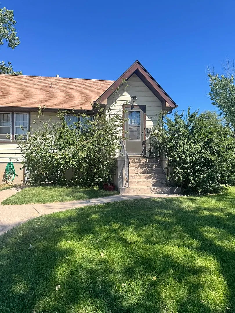 1504 East 19th Street — Photo 1
