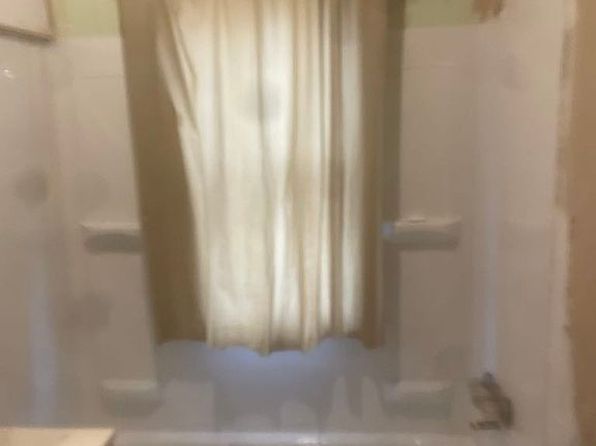 1902 Barks St, Flint, MI 48503